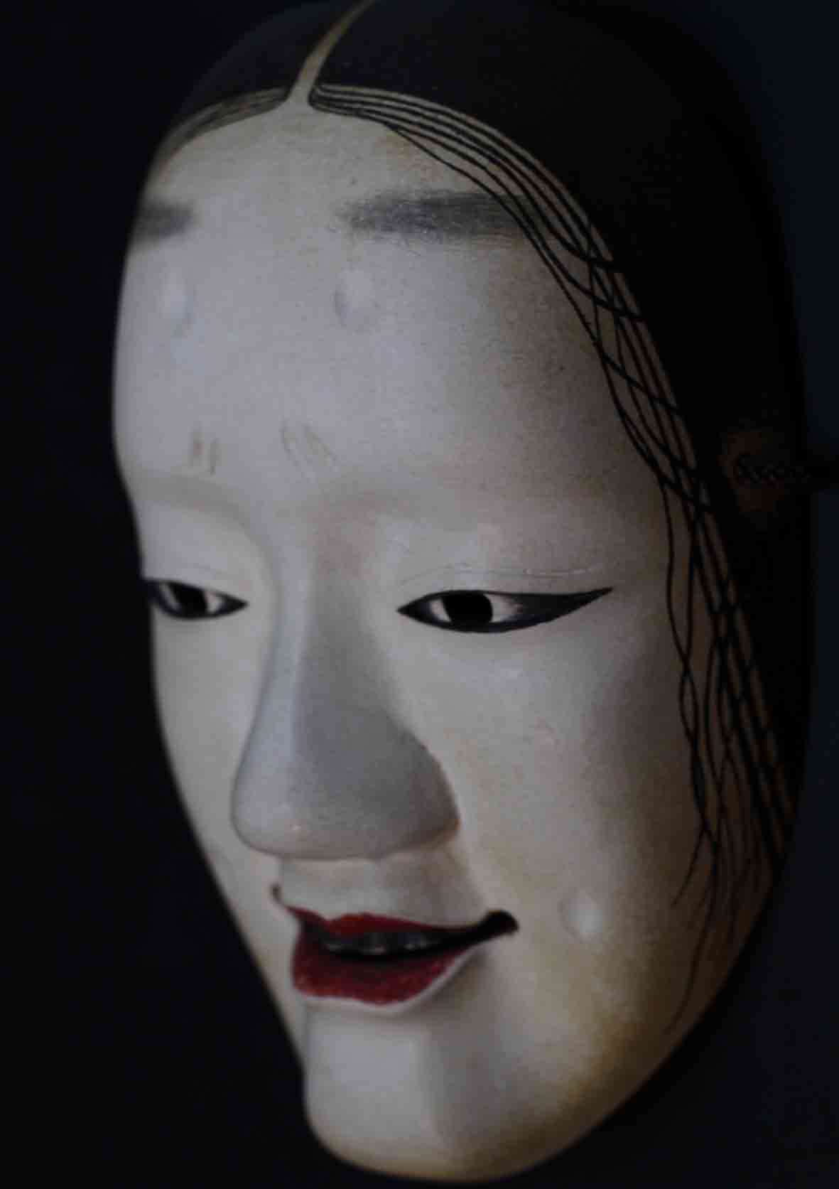 増髪の能面の画像