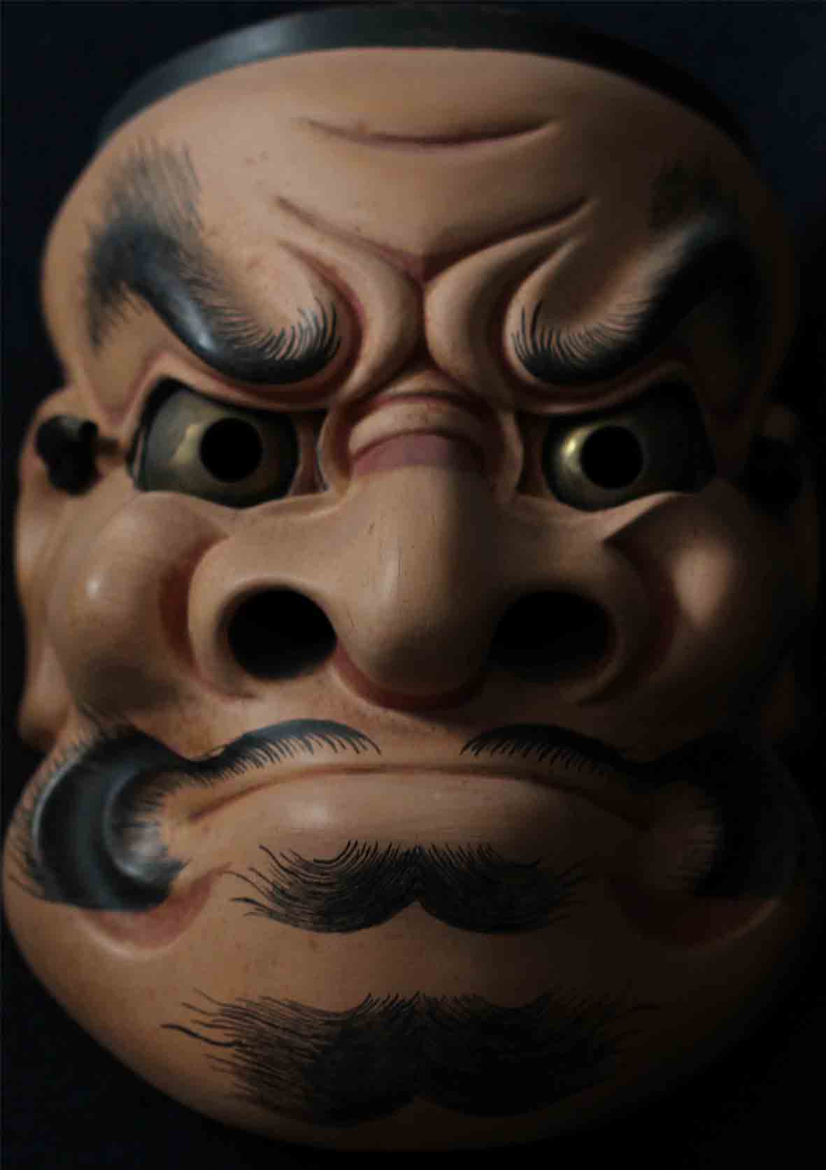 大癋見の能面の画像